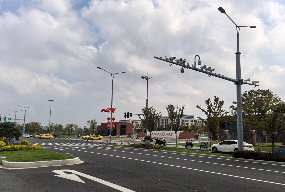 電子警察補(bǔ)盲 為道路安全加碼